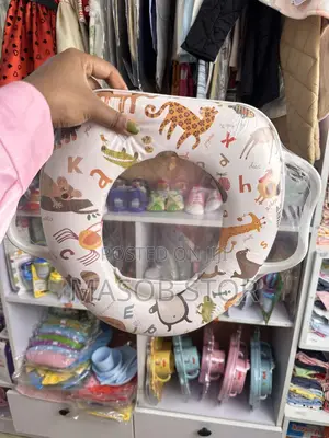 Toilet Portable Training Toilet Seat / የልጆች የሽንት ቤት ማለማመጃ