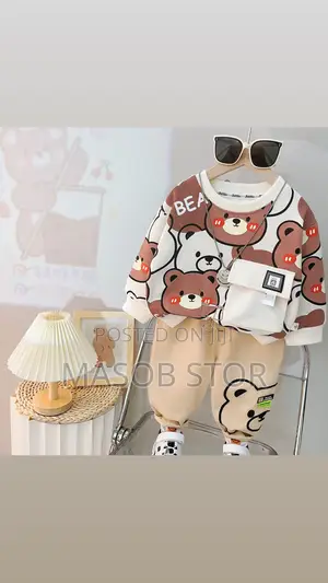 Unisex Bear Printed Sweatshirt and Khaki Pant