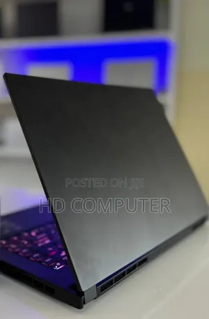 New Laptop MSI Pulse GL66 16GB Intel Core I7 SSD 512GB