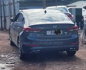 Hyundai Avante 2016 Blue