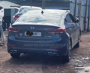 Hyundai Avante 2016 Blue