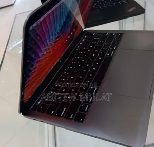 Photo - New Laptop Apple MacBook Air 2018 8GB Intel Core I5 SSD 512GB