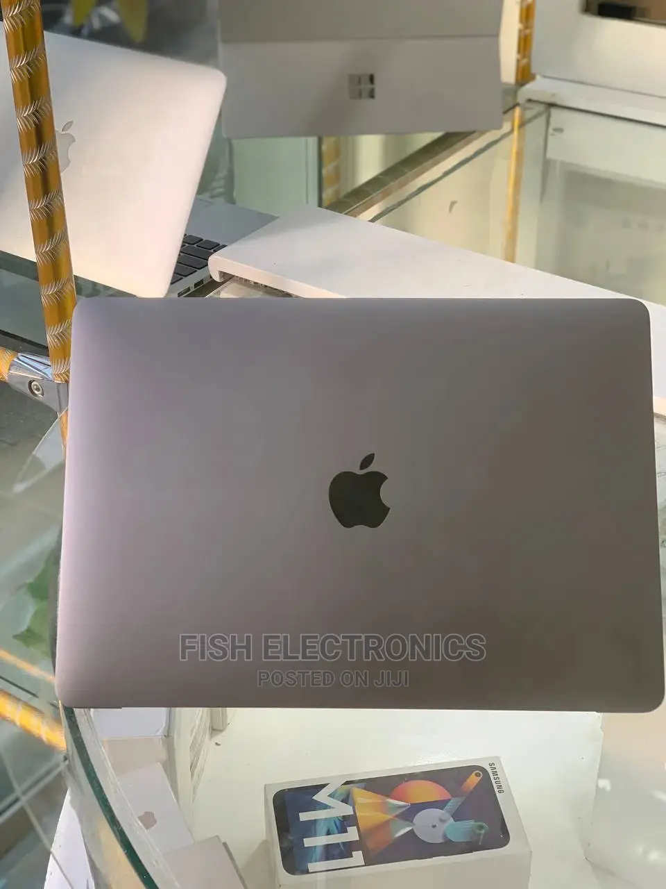 Laptop Apple MacBook Pro 2017 8GB Intel Core I5 SSD 256GB