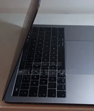 New Laptop Apple MacBook Pro 2018 8GB Intel Core I5 SSD 512GB