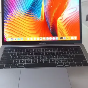 New Laptop Apple MacBook Pro 2018 8GB Intel Core I5 SSD 512GB