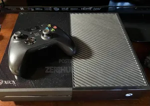 Xbox One With 1 Joystick