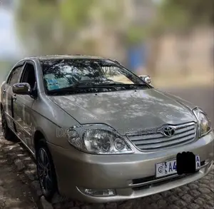 Photo - Toyota Corolla 2003 Gold