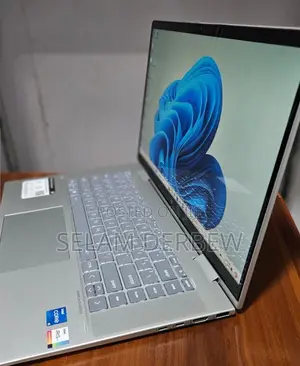 New Laptop HP Envy X360 8GB Intel Core I5 SSD 512GB