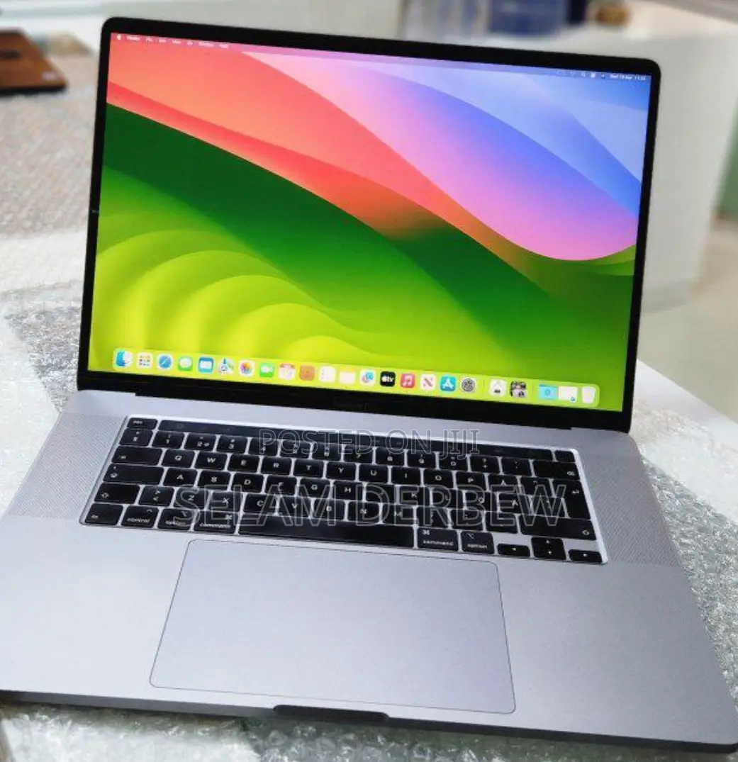 New Laptop Apple MacBook Pro 2017 32GB Intel Core I9 SSD 2T