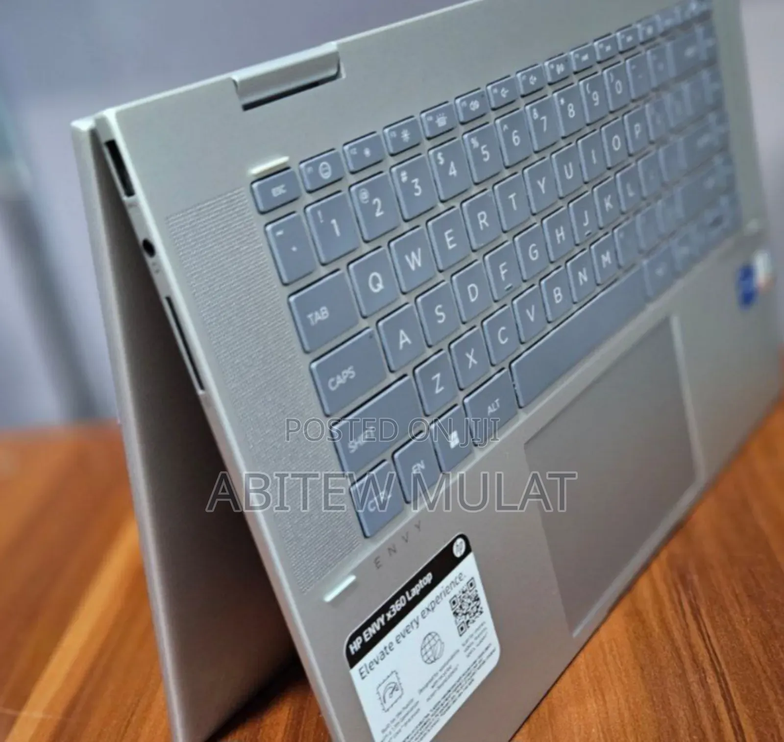 New Laptop HP Envy X360 8GB Intel Core I5 SSD 512GB