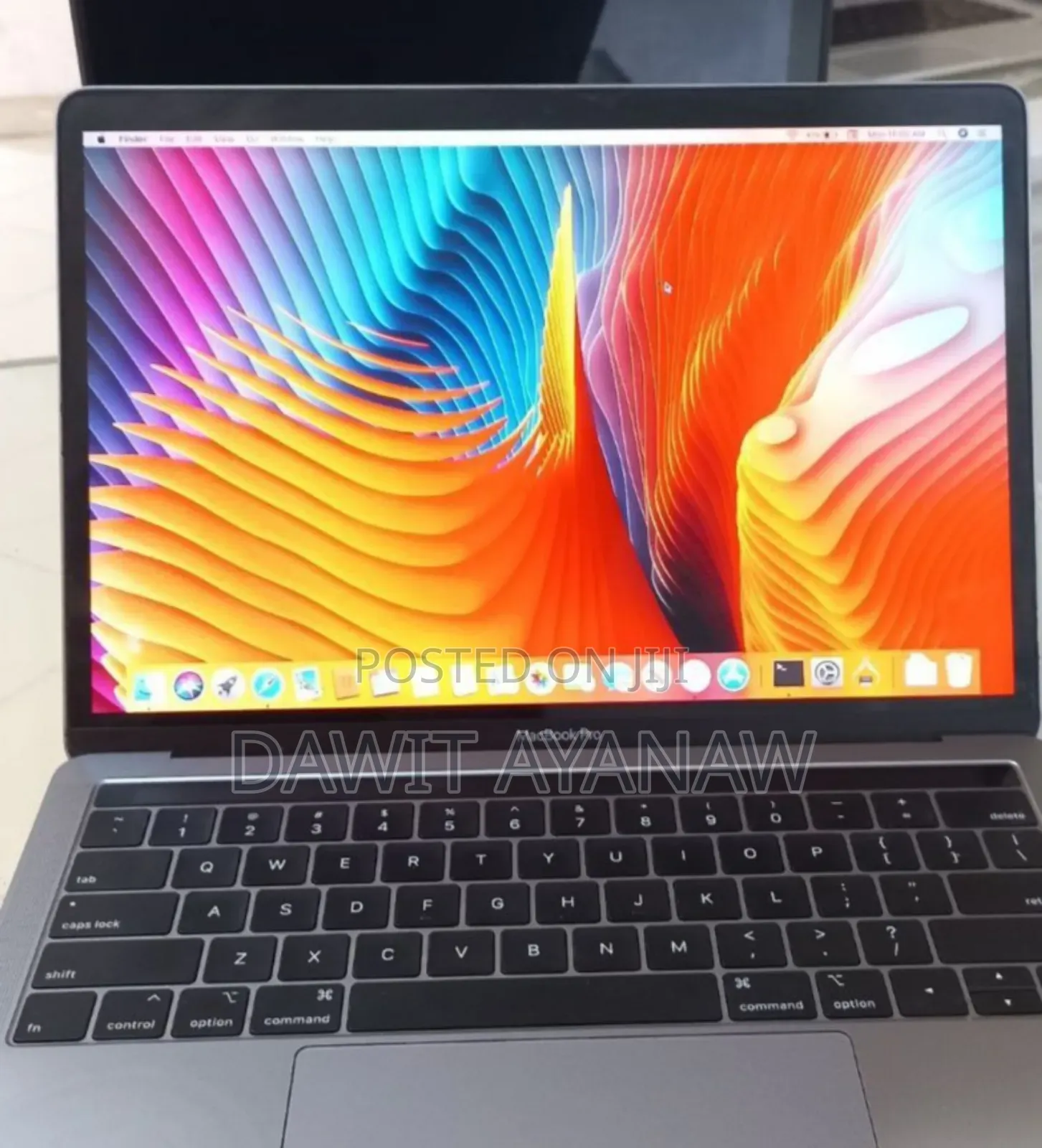 New Laptop Apple MacBook 2018 8GB Intel Core I5 SSD 512GB