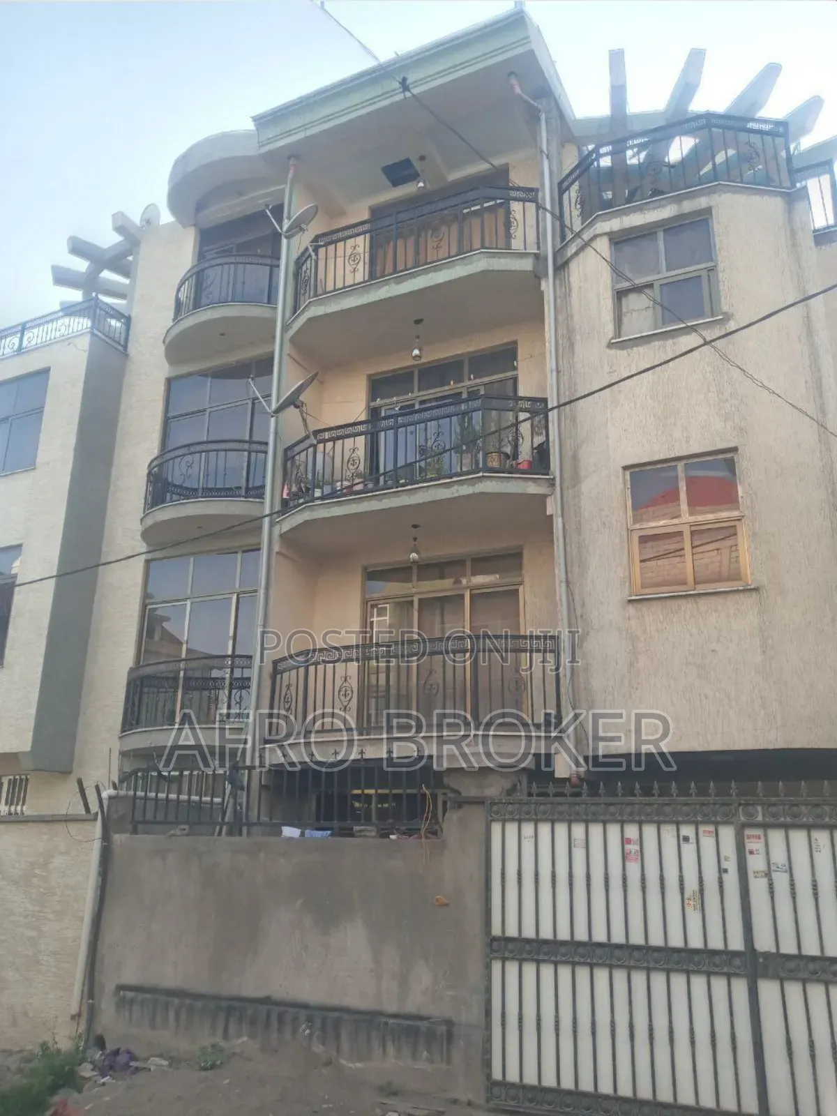 Furnished 6bdrm House in Alem Bank, Akaky Kaliti for sale
