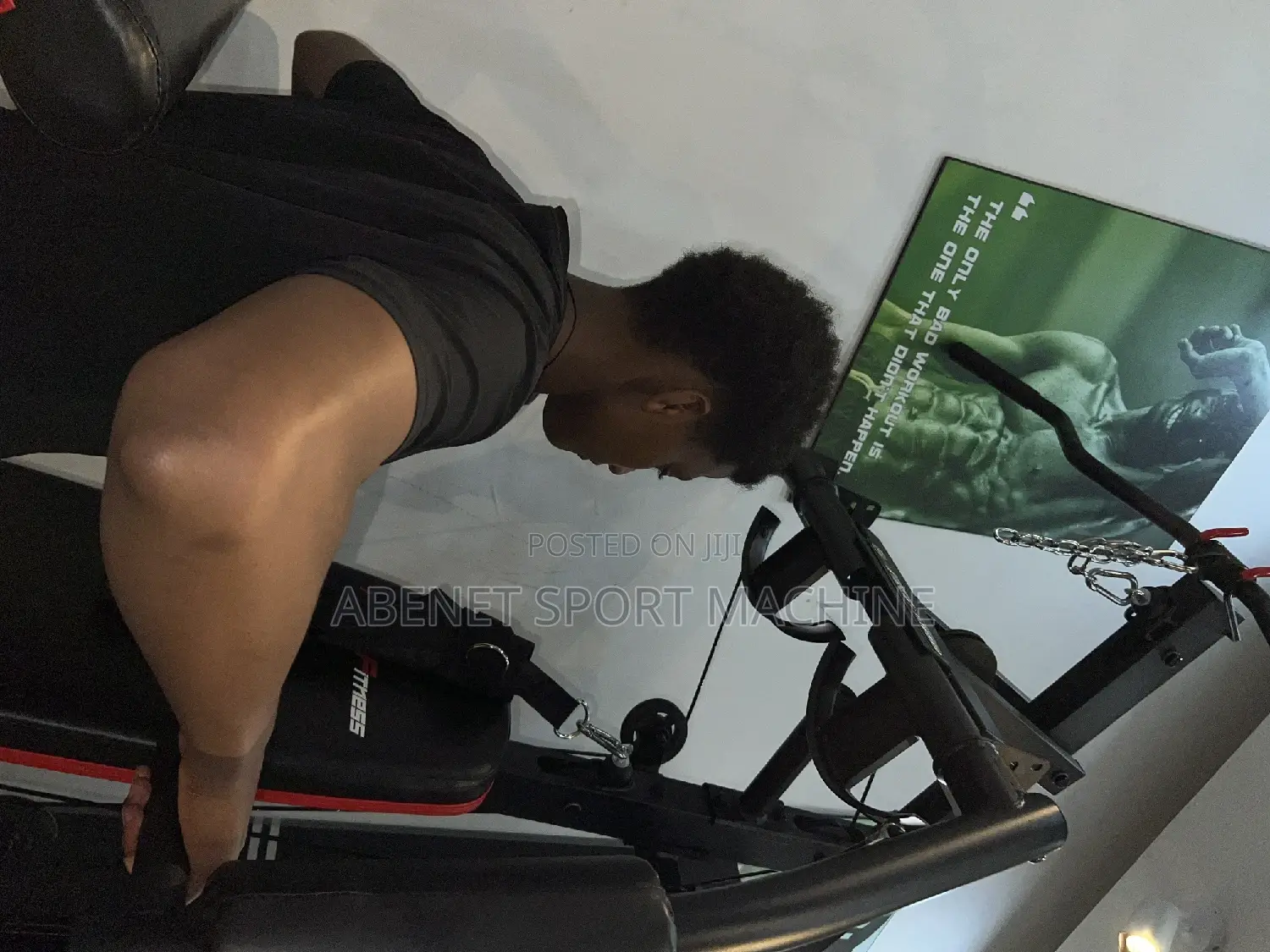 በቤቶ አቋሞን የሚጠብቁበት ዘመናዊ Miracle Fitness Home Gym