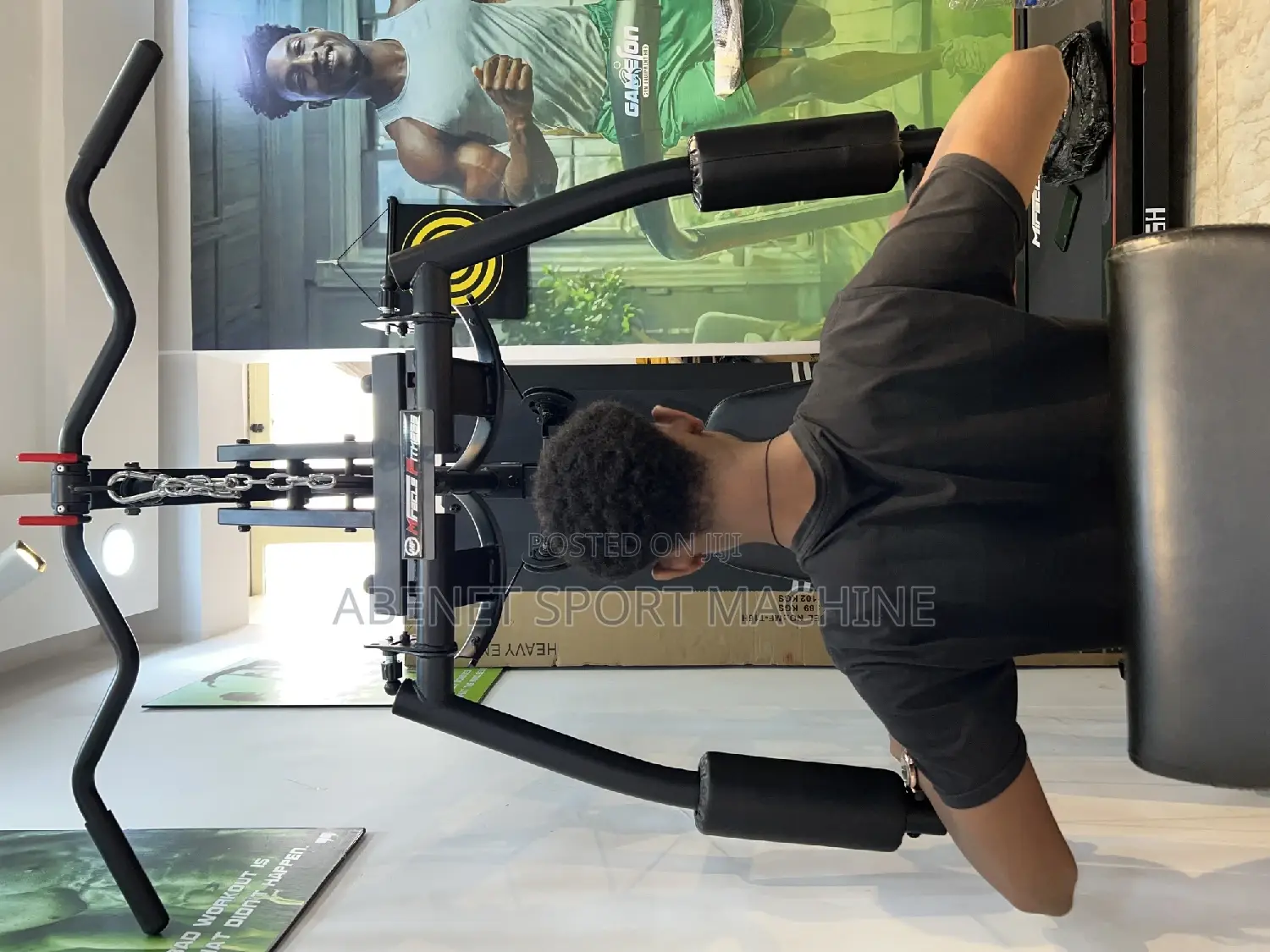 በቤቶ ስፖርት የሚሰሩበት ዘመናዊ Miracle Fitness Home Gym