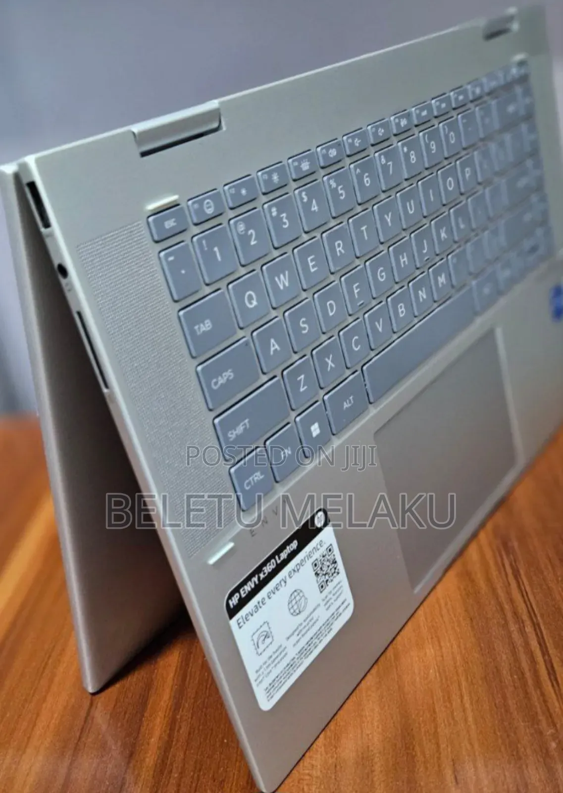 New Laptop HP Envy X360 8GB Intel Core I5 SSD 512GB