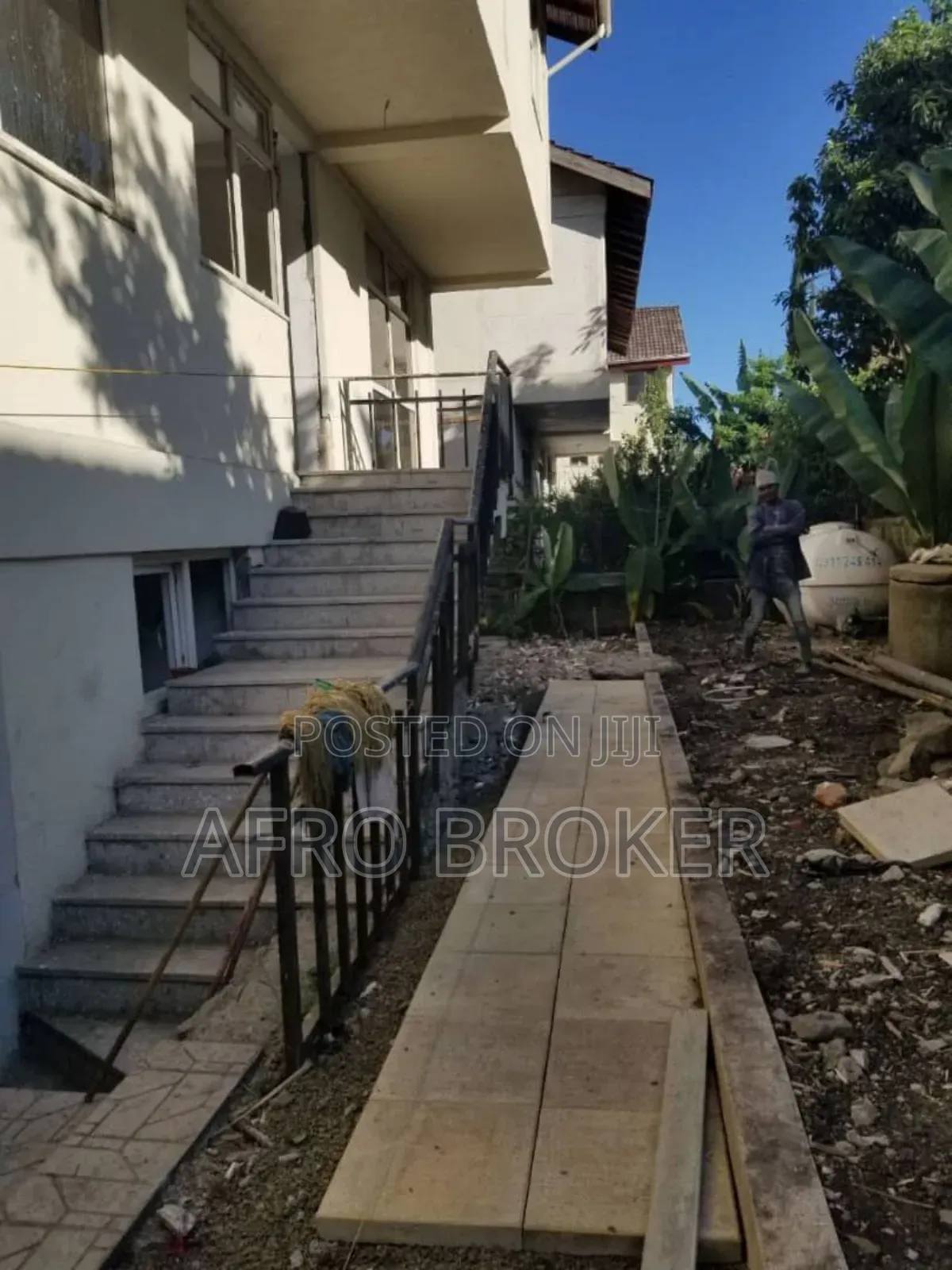 Furnished 6bdrm House in Gebriel, Akaky Kaliti for sale