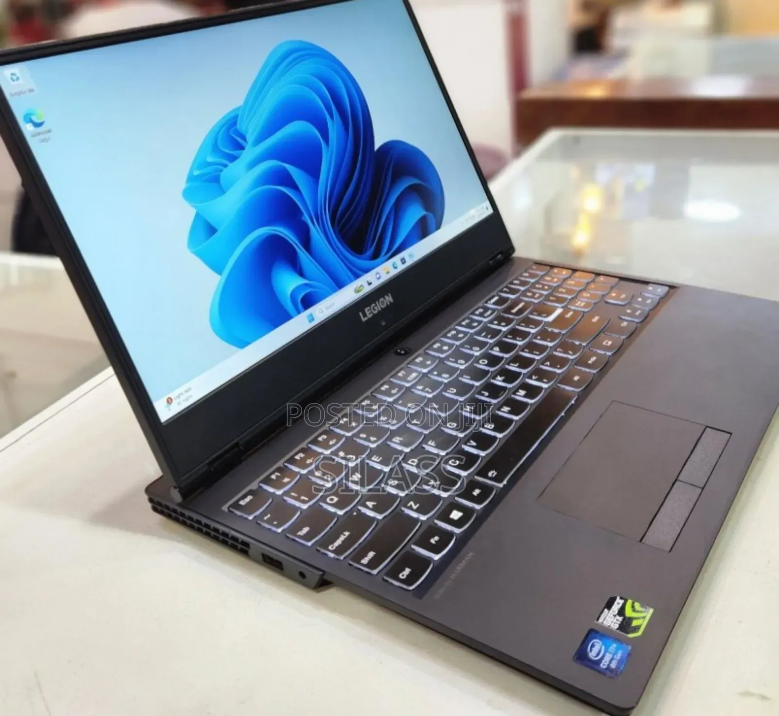 New Laptop Lenovo 16GB Intel Core I7 SSD 512GB