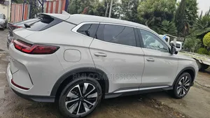 New BYD Song Plus 2025 Gold