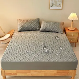 Photo - Wwaterproof Bedsheets Cover(S-King Bed)
