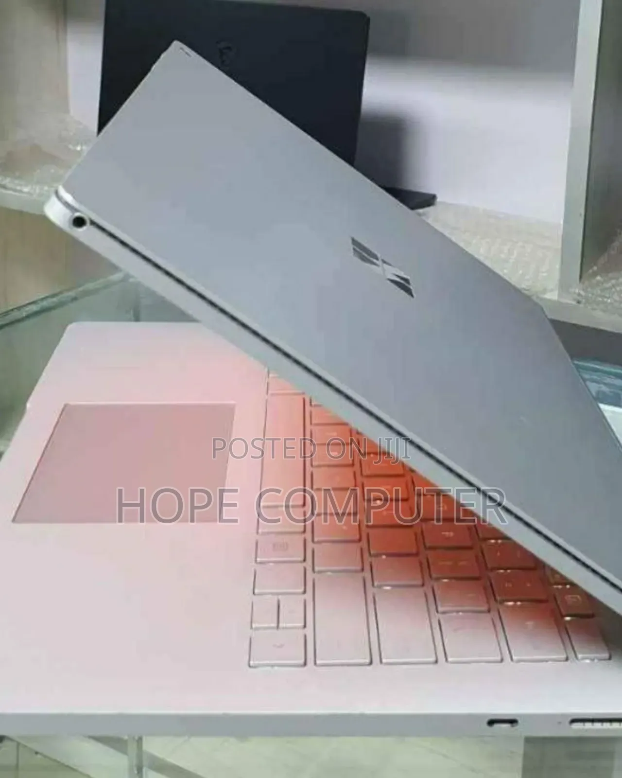 New Laptop Microsoft Surface Book 3 16GB Intel Core i7 SSD 256GB