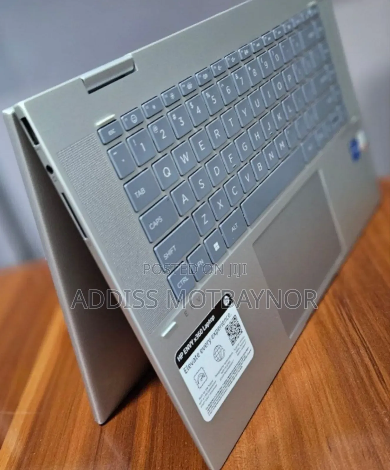 New Laptop HP Envy X360 8GB Intel Core I7 SSD 512GB