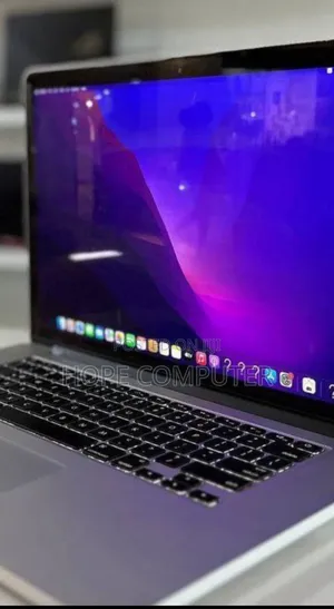 New Laptop Apple MacBook Pro 2015 16GB Intel Core I7 SSD 512GB