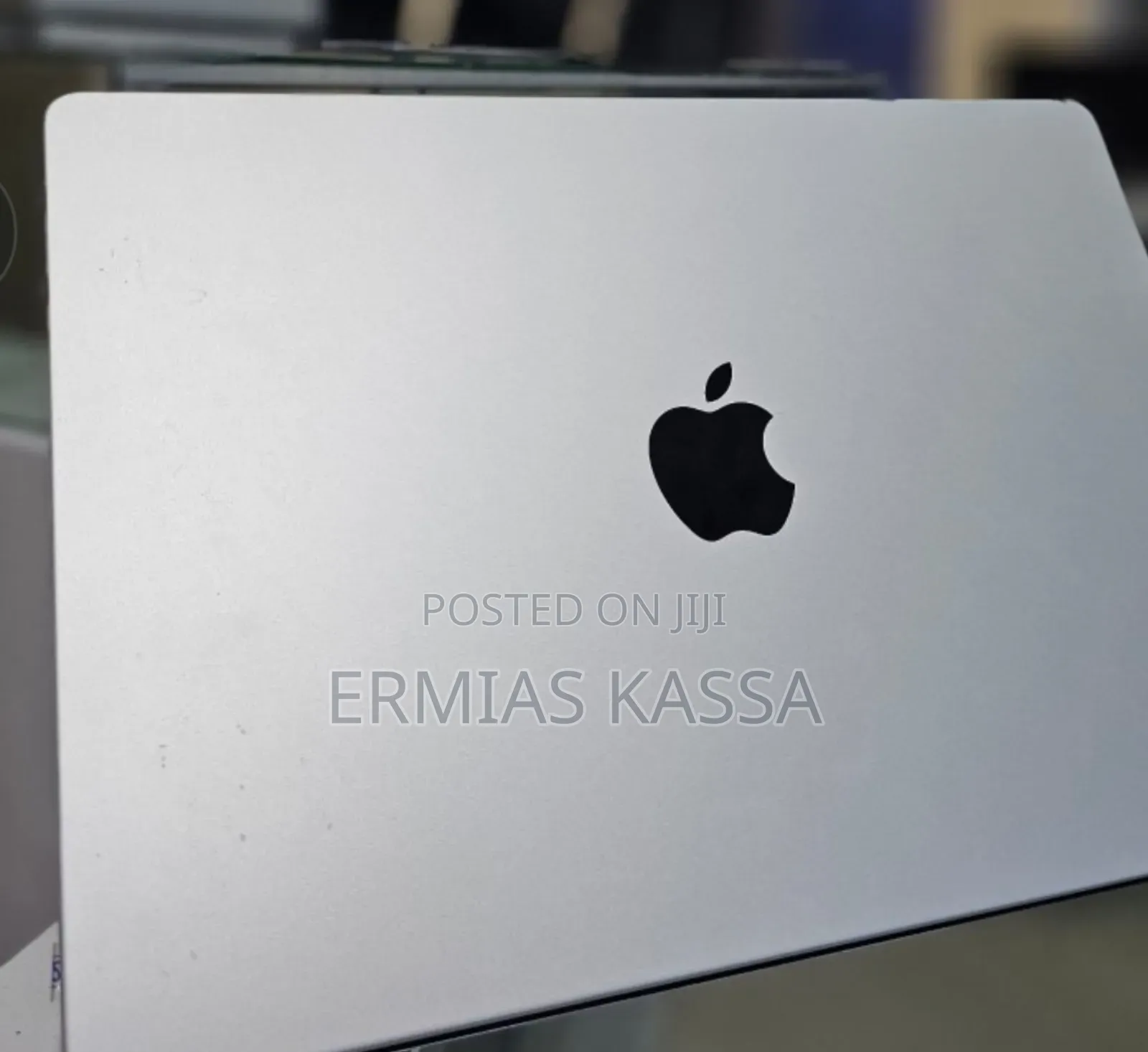 New Laptop Apple MacBook Pro 2023 M3 14-Inch 8GB Apple M3 SSD 512GB