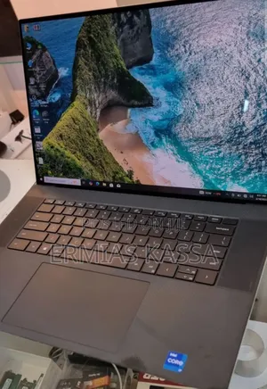 New Laptop Dell XPS 15 64GB Intel Core I7 SSD 2T