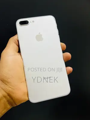 Photo - Apple iPhone 7 Plus 128 GB Gray