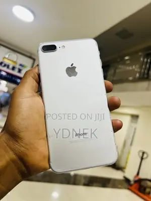 Photo - Apple iPhone 7 Plus 128 GB Gray