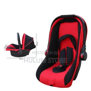 Lightweight Baby Car Seat With Compact Design