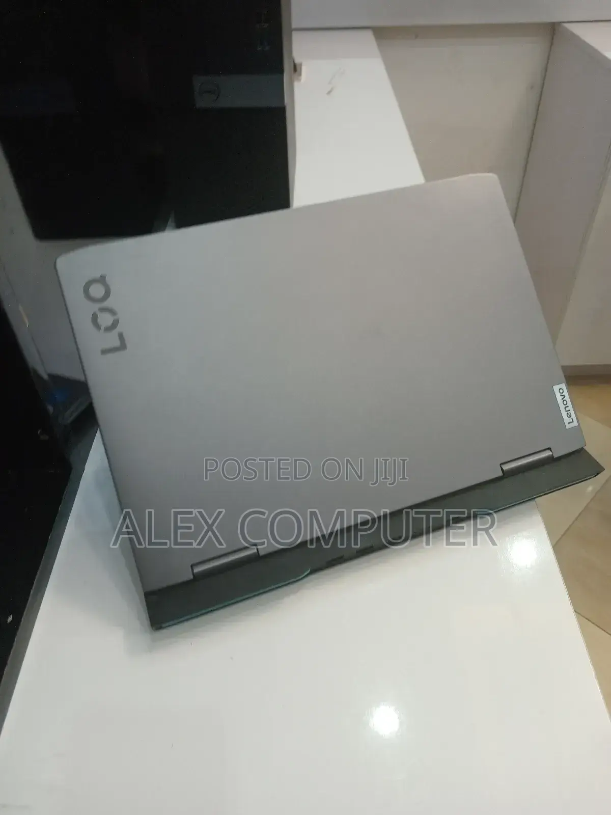 New Laptop Lenovo LOQ 15IRH8 16GB Intel Core I5 SSD 512GB