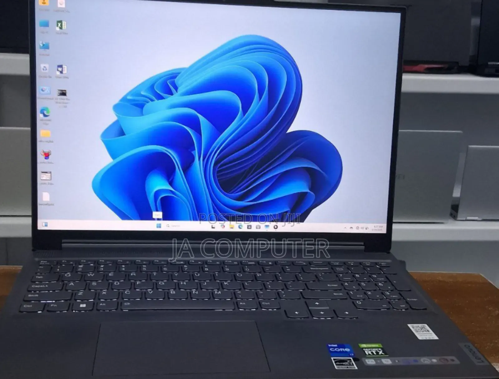 New Laptop Lenovo Legion 5 24GB Intel Core I7 SSD 1T