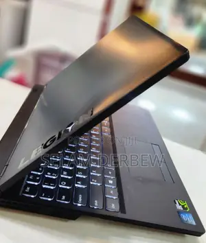New Laptop Lenovo Legion 5 16GB Intel Core I7 SSD 512GB