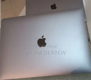 New Laptop Apple MacBook Pro 2018 8GB Intel Core I5 SSD 512GB