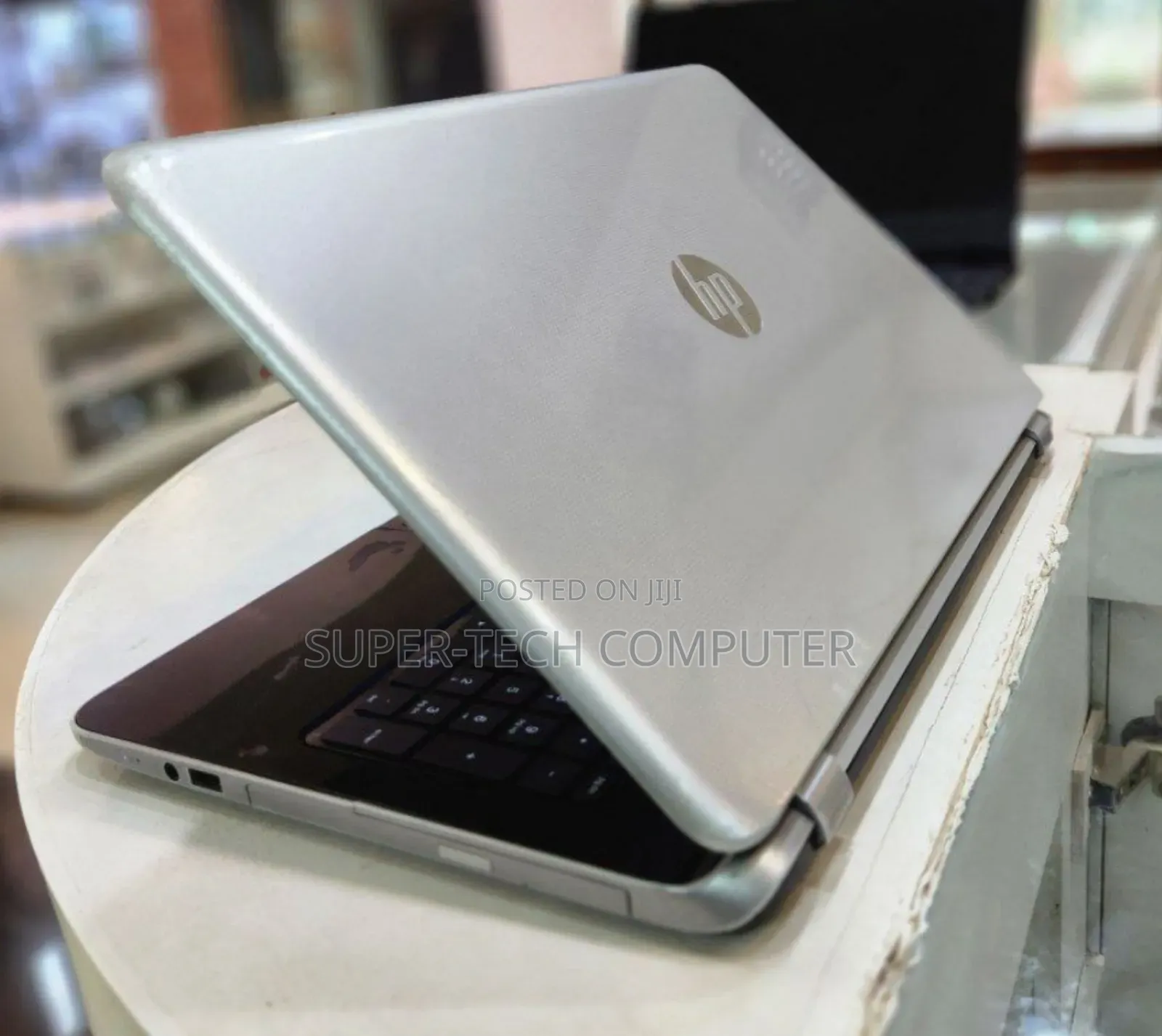 New Laptop HP Pavilion 11 8GB AMD A10 HDD 1T