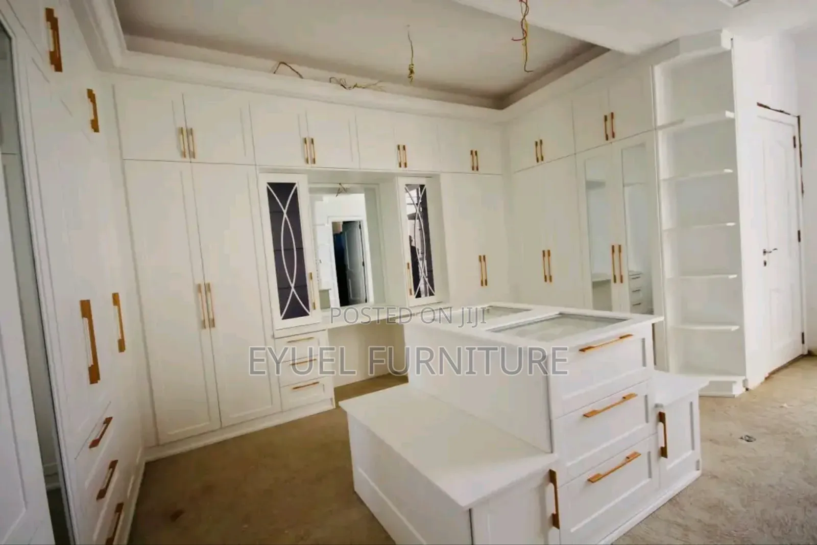 በፈለጉት Designe እና Color እንሰራለን በ ካሬ ነው ሚሠራው