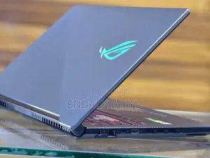 New Laptop Asus 16GB Intel Core I7 SSD 1T