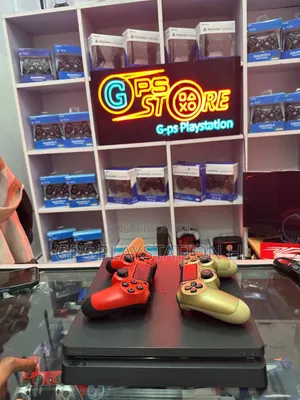 Photo - Playstation 4 Slim #500gb <Pes