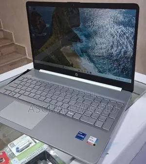 New Laptop HP Stream Notebook 16GB Intel Core I7 SSD 512GB