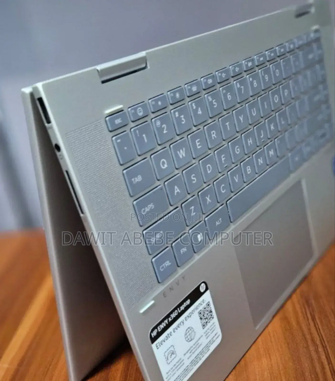 New Laptop HP Envy X360 8GB Intel Core I5 SSD 512GB