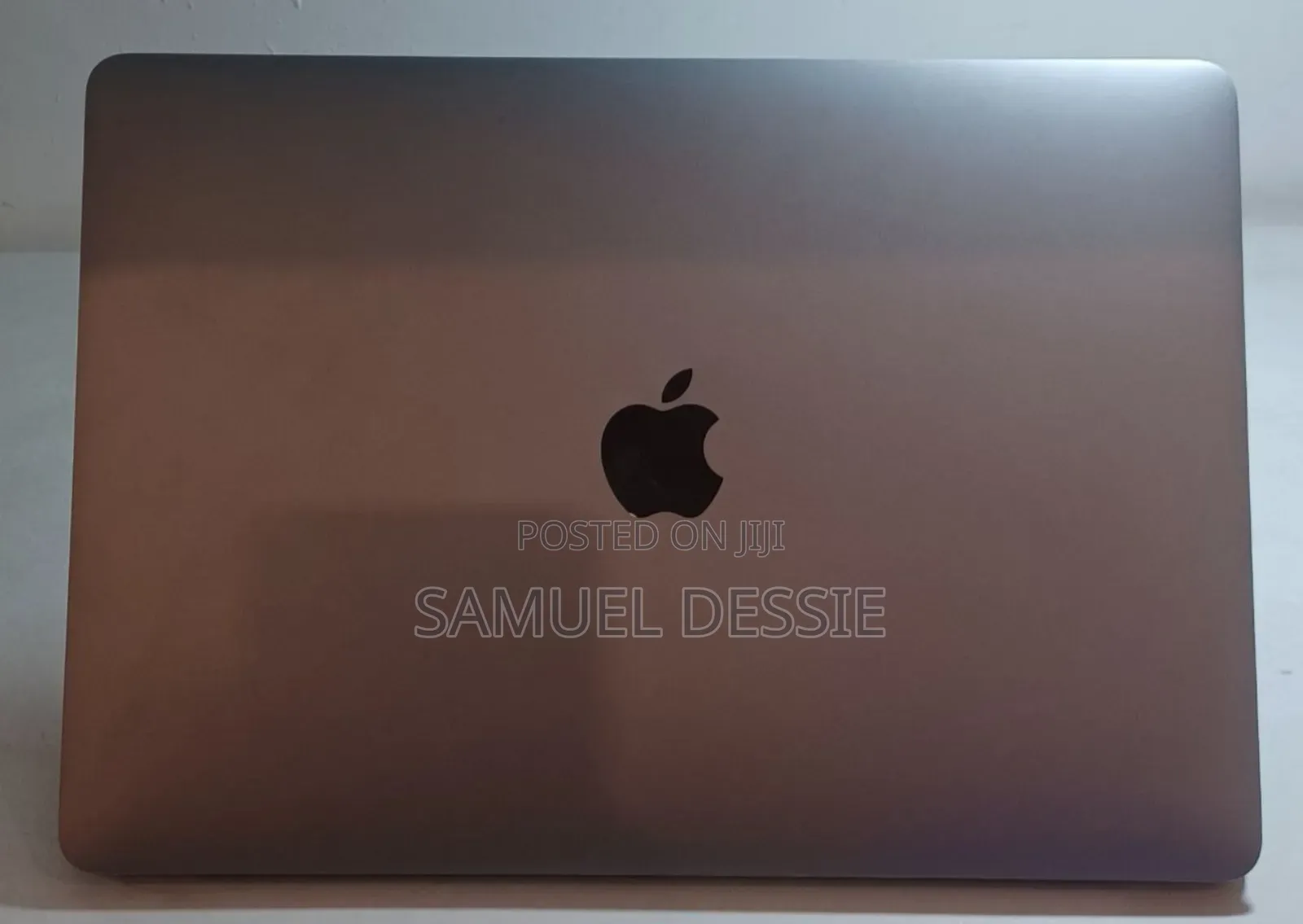 New Laptop Apple MacBook Pro 2018 8GB Intel Core I5 SSD 512GB