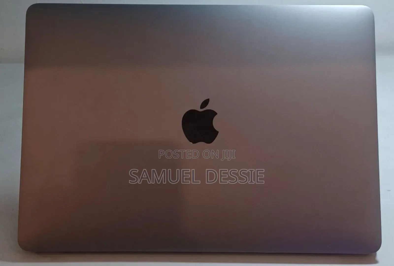 New Laptop Apple MacBook Pro 2018 8GB Intel Core I5 SSD 512GB