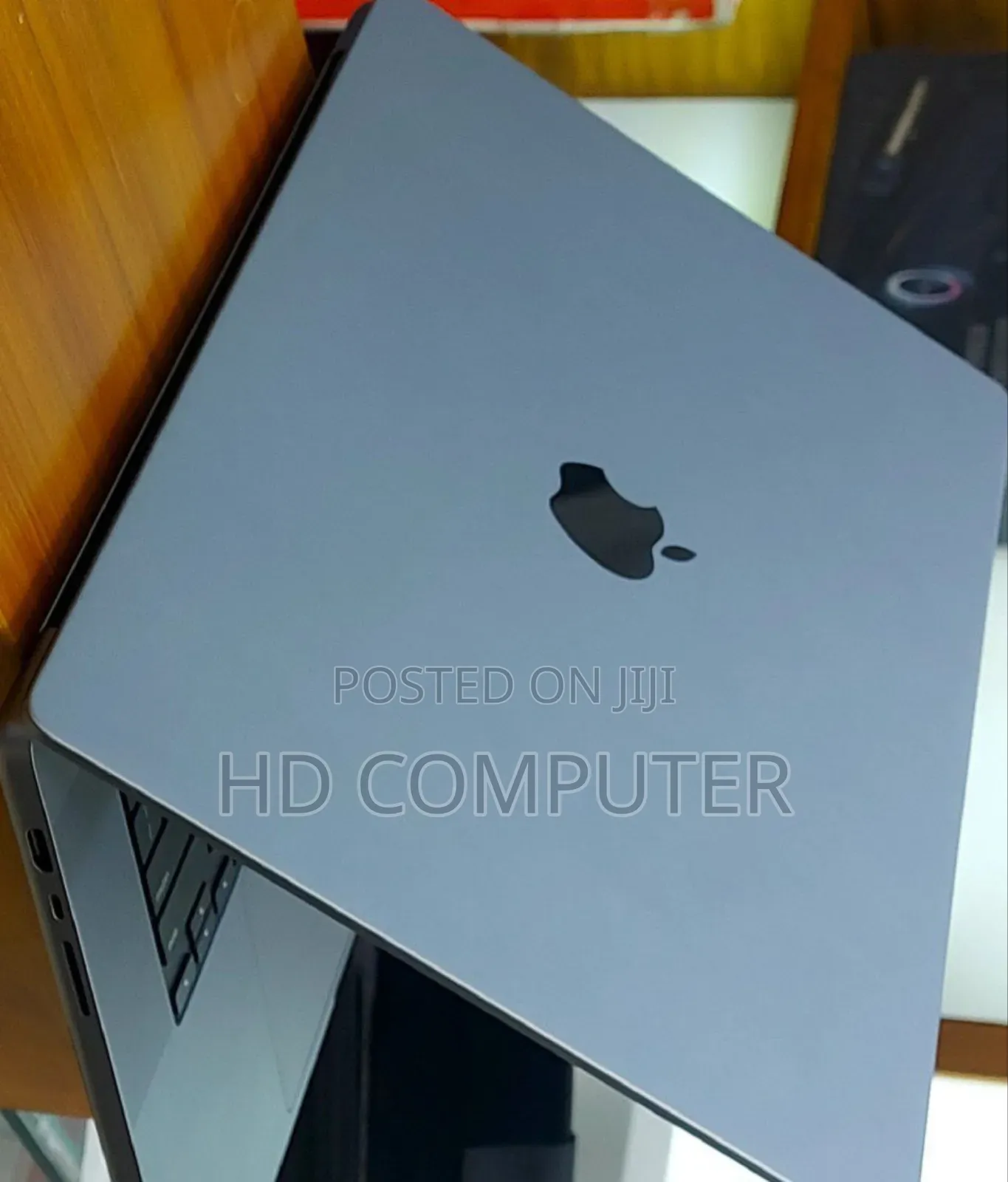 New Laptop Apple MacBook Pro 2021 M1 16GB Apple M1 SSD 1T