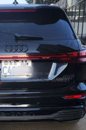 Audi Q5 2023 Black
