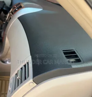 Toyota Corolla 2010 Gold