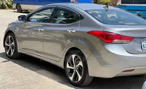 Hyundai Avante 2012 Silver