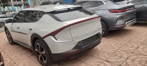 New Kia EV9 2024 White