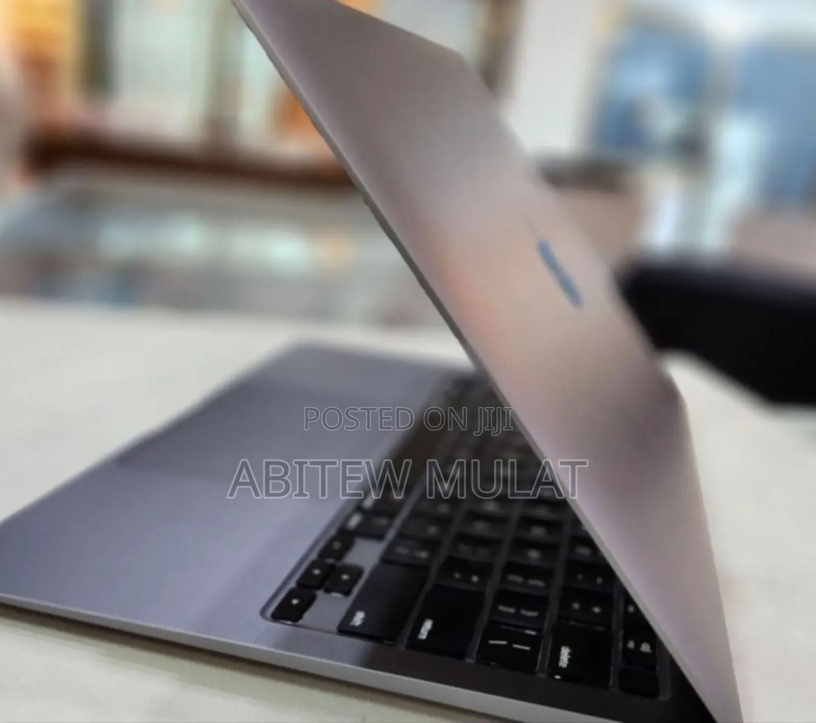 New Laptop Apple MacBook Air 2020 8GB Intel Core I5 SSD 256GB