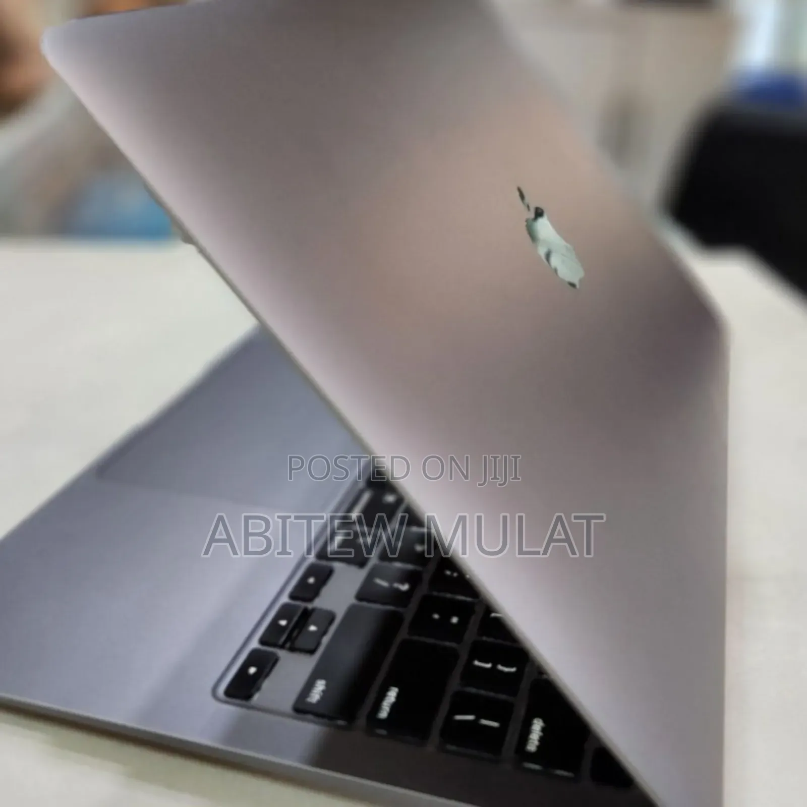 New Laptop Apple MacBook Air 2020 8GB Intel Core I5 SSD 256GB